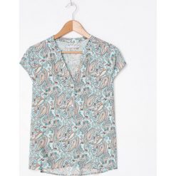 Wzorzysta bluzka - Turkusowy. Niebieskie bluzki damskie House, s, bez wzorów, bez kołnierzyka, bez rękawów. W wyprzedaży za 39,99 zł.