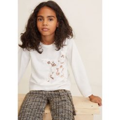 Mango Kids - Bluzka dziecięca Star 110-164 cm. Białe bluzki dziewczęce Mango Kids, z nadrukiem, z bawełny, z okrągłym kołnierzem, bez rękawów, bez kaptura. W wyprzedaży za 35,90 zł.