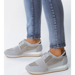 Szare Buty Sportowe Nazenin. Szare buty sportowe damskie Multu, bez wzorów, sportowe. Za 54,99 zł.