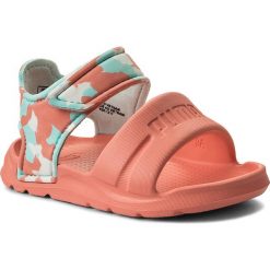 Sandały PUMA - Wild Sandal Injex Camo Inf 365082 03 Soft Fluo Peach/Puma White. Pomarańczowe sandały dziewczęce Puma, ze skóry ekologicznej, bez zapięcia. W wyprzedaży za 109,00 zł.