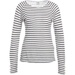 Bluzki asymetryczne: Baum und Pferdgarten JAILYN Bluzka z długim rękawem creme/navy