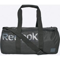 Reebok - Torba. Czarne torby męskie sportowe marki Reebok, z poliesteru, sportowe, na ramię, małe. W wyprzedaży za 129,90 zł.