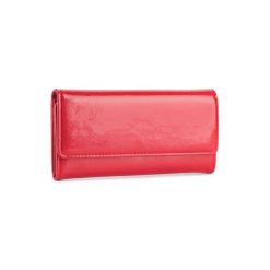 ACCCESSORIES 1W1-006-AW19. Czerwone portfele damskie ACCCESSORIES, bez wzorów, ze skóry ekologicznej. Za 39,99 zł.