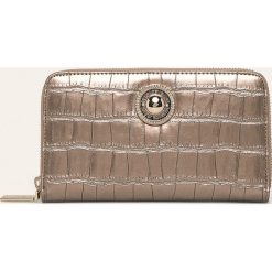 Versace Jeans - Portfel. Żółte portfele damskie Versace Jeans, bez wzorów, z poliesteru. Za 439,90 zł.