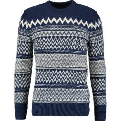 Swetry klasyczne męskie: Superdry ALL OVER CHEVRON CREW Sweter blue