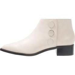 Senso LIONEL Ankle boot chalk. Białe botki damskie skórzane marki Senso. Za 989,00 zł.