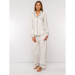 Piżama DKNY YI2119478F. Czarne piżamy damskie DKNY, s, bez wzorów, z elastanu, bez rękawów. W wyprzedaży za 229,00 zł.