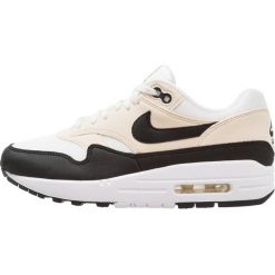 Nike Sportswear AIR MAX 1 Sneakersy niskie sail/black/fossil. Białe trampki i tenisówki damskie Nike Sportswear, bez wzorów, z tworzywa sztucznego, bez zapięcia. Za 569,00 zł.