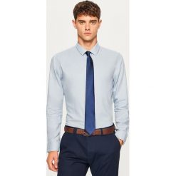 Koszula slim fit z bawełny strukturalnej - Niebieski. Niebieskie koszule męskie marki Reserved, m, z bawełny. Za 69,99 zł.
