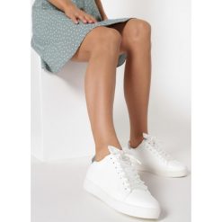 Biało-Srebrne Buty Sportowe Plaything. Szare buty sportowe damskie Born2be, bez wzorów, sportowe. W wyprzedaży za 59,99 zł.