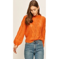 Vero Moda - Sweter. Pomarańczowe swetry damskie Vero Moda, s, bez wzorów, z dzianiny, bez rękawów, bez kaptura. Za 149,90 zł.