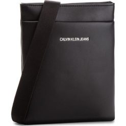 Saszetka CALVIN KLEIN JEANS - Smooth Essential Fla K40K400638 001. Czarne torby męskie skórzane marki Calvin Klein Jeans, bez wzorów, z jeansu, młodzieżowe. W wyprzedaży za 269,00 zł.