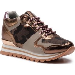 Sneakersy GIOSEPPO - 47693 Comouflage. Pomarańczowe sneakersy damskie marki Gioseppo, na co dzień, bez wzorów, ze skóry ekologicznej, bez obcasa, na koturnie, bez zapięcia. Za 289,00 zł.
