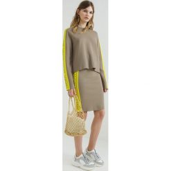 Samsøe & Samsøe IRINA SKIRT Spódnica ołówkowa timber wolf. Pomarańczowe spódniczki ołówkowe marki Samsøe & Samsøe, s, z wiskozy. Za 419,00 zł.