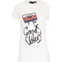 T-shirt Love Moschino. Białe koszulki damskie s, bez wzorów, z włoskim kołnierzykiem, bez rękawów. Za 419,00 zł.