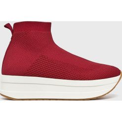 Vagabond - Buty. Czerwone buty sportowe damskie Vagabond, bez wzorów, ze skóry, sportowe. W wyprzedaży za 299,90 zł.