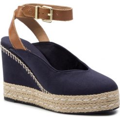 Espadryle GANT - San Jose 18568374 Marine G69. Niebieskie espadryle damskie GANT, bez wzorów, ze skóry, bez obcasa, na obcasie. W wyprzedaży za 279,00 zł.
