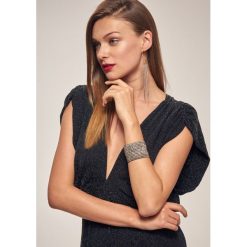 GRUBA BŁYSZCZĄCA BRANSOLETKA. Szare bransoletki damskie z cyrkoniami marki Top Secret, srebrne. W wyprzedaży za 14,99 zł.