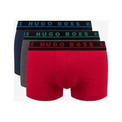 BOSS 3-pack Bokserki Niebieski Czerwony Szary. Szare bokserki męskie Boss, bez wzorów, z elastanu. Za 188,95 zł.