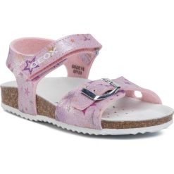 Sandały GEOX - J Adriel G. C J028MC 000QD C8004 M Pink. Różowe sandały dziewczęce Geox, ze skóry ekologicznej, bez zapięcia. W wyprzedaży za 149,00 zł.