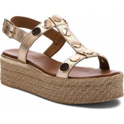 Espadryle INUOVO - 8890 Gold. Żółte espadryle damskie marki Inuovo, z aplikacjami, ze skóry, bez obcasa. W wyprzedaży za 219,00 zł.