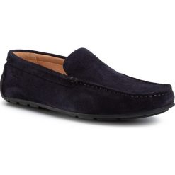 Mokasyny VAGABOND - Wayne 4768-040-67 Indigo. Niebieskie mokasyny męskie Vagabond, na co dzień, bez wzorów, ze skóry, klasyczne, bez zapięcia. W wyprzedaży za 399,00 zł.