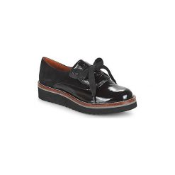 Derby Betty London JOUTAIME. Czarne półbuty damskie Betty London, bez wzorów, bez obcasa, bez zapięcia. Za 339,20 zł.