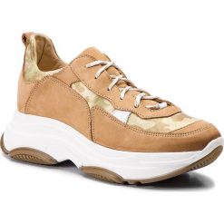 Sneakersy CARINII - B4861 M65-L59-L46-D40. Pomarańczowe półbuty damskie Carinii, ze skóry. W wyprzedaży za 249,00 zł.