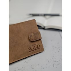 Portfel męski skórzany Always Wild N202L-KH j.brąz - Brązowy. Pomarańczowe portfele męskie ALWAYS WILD, bez wzorów. Za 39,99 zł.