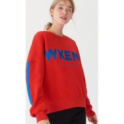 Bluza z aplikacją - Czerwony. Czerwone bluzy damskie House, s, z aplikacjami, bez rękawów, bez kaptura. W wyprzedaży za 39,99 zł.