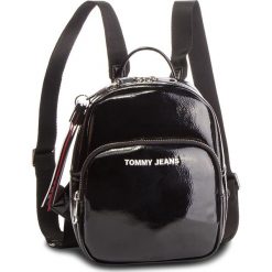 Plecak TOMMY JEANS - Tjw Modern Girl Mini Backpack Pa AW0AW06228 002. Czarne plecaki damskie Tommy Jeans, bez wzorów, z jeansu, klasyczne. W wyprzedaży za 329,00 zł.