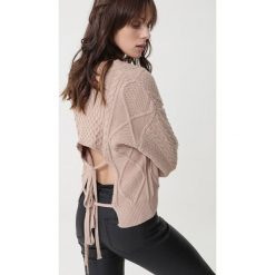 Beżowy Sweter Redlynch. Brązowe swetry damskie Born2be, uniwersalny, bez wzorów, z jeansu, bez rękawów, bez kaptura. Za 159,99 zł.