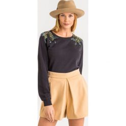 BLUZA PATRIZIA PEPE. Białe bluzy damskie l. Za 889,00 zł.