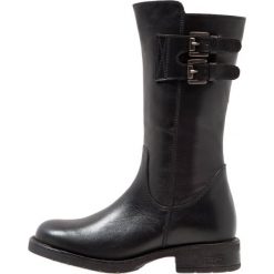 Buty zimowe damskie: XTI Kozaki black
