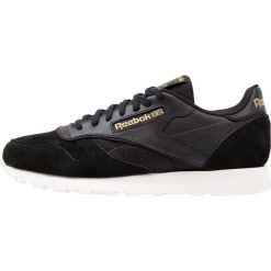 Reebok Classic CL LEATHER ALR Tenisówki i Trampki black/chalk/ash grey/brass. Szare tenisówki męskie marki Reebok Classic, z gumy, reebok classic. W wyprzedaży za 314,30 zł.