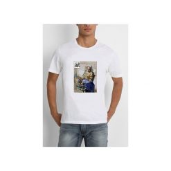 T-shirt : " Mleczarka ". Białe t-shirty męskie Life is art, s, bez wzorów, bez kołnierzyka. Za 120,00 zł.