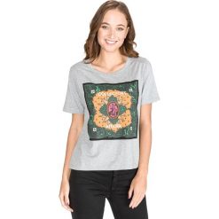 Scotch & Soda Koszulka Szary. Szare koszulki damskie Scotch & Soda, l, z haftami, z bawełny, bez kołnierzyka, z krótkim rękawem. Za 176,95 zł.
