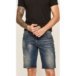 Armani Exchange - Szorty jeansowe. Niebieskie spodenki i szorty męskie Armani Exchange, bez wzorów, z jeansu, casualowe. Za 489,90 zł.