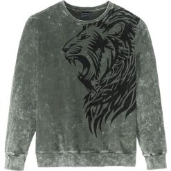Bluza z efektem wytarcia Slim Fit bonprix ciemnooliwkowy "moon". Zielone bluzy męskie bonprix, s, z nadrukiem, bez kołnierzyka, bez rękawów, bez kaptura. Za 99,99 zł.