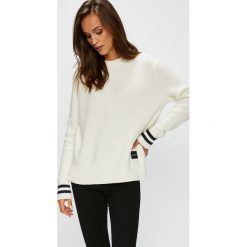 Swetry klasyczne damskie: Calvin Klein - Sweter