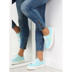 Trampki na wysokiej podeszwie niebieskie K1831401 CELESTE. Niebieskie buty sportowe damskie obuwie damskie, z tkaniny. Za 60,75 zł.