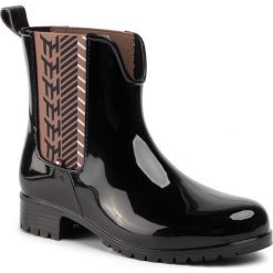 Kalosze TOMMY HILFIGER - Monogram Rainboot FW0FW04592 BDS. Czarne kalosze damskie TOMMY HILFIGER, bez wzorów, z tworzywa sztucznego. Za 399,00 zł.