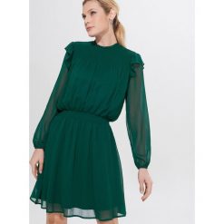 Szyfonowa sukienka mini - Khaki. Brązowe sukienki damskie Mohito, bez wzorów, z szyfonu, bez kołnierzyka, bez rękawów, mini. Za 139,99 zł.
