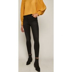 Medicine - Jeansy Timeless Black. Czarne jeansy damskie MEDICINE, bez wzorów, z elastanu, z podwyższonym stanem. Za 139,90 zł.