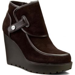 Botki CALVIN KLEIN JEANS - Severine R3514 Mocha. Brązowe buty zimowe damskie Calvin Klein Jeans, z jeansu. W wyprzedaży za 329,00 zł.