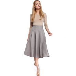 BELLA Spódnica midi z zakładkami i kieszeniami - szara. Czarne spódniczki damskie marki Moe, bez wzorów, eleganckie, midi, rozkloszowane. Za 119,90 zł.