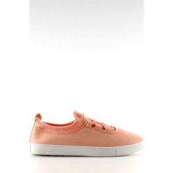 Różowe Trampki mięciutkie z gumkami 8-10 Pink. Różowe trampki i tenisówki damskie ButyModne, bez wzorów, z gumy, na sznurówki. W wyprzedaży za 69,00 zł.