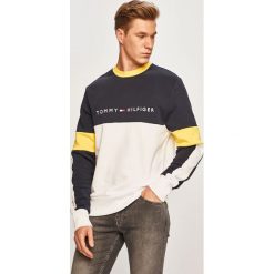 Tommy Hilfiger - Bluza. Niebieskie bluzy męskie TOMMY HILFIGER, s, z aplikacjami, z bawełny, z okrągłym kołnierzem, bez rękawów, bez kaptura. W wyprzedaży za 299,90 zł.