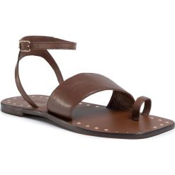 Sandały INUOVO - 462005 Brown. Pomarańczowe klapki damskie Inuovo, bez wzorów, ze skóry, bez obcasa. W wyprzedaży za 219,00 zł.