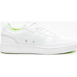 Lekkie sneakersy - Biały. Białe sneakersy męskie Cropp, bez zapięcia. W wyprzedaży za 89,99 zł.